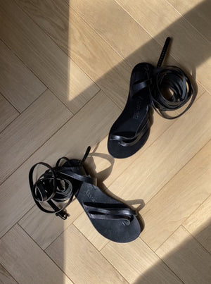 Preloved black gladiator sandals by Alvaro
