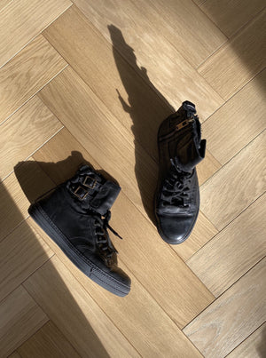 Second hand Burberry leather high top trainers