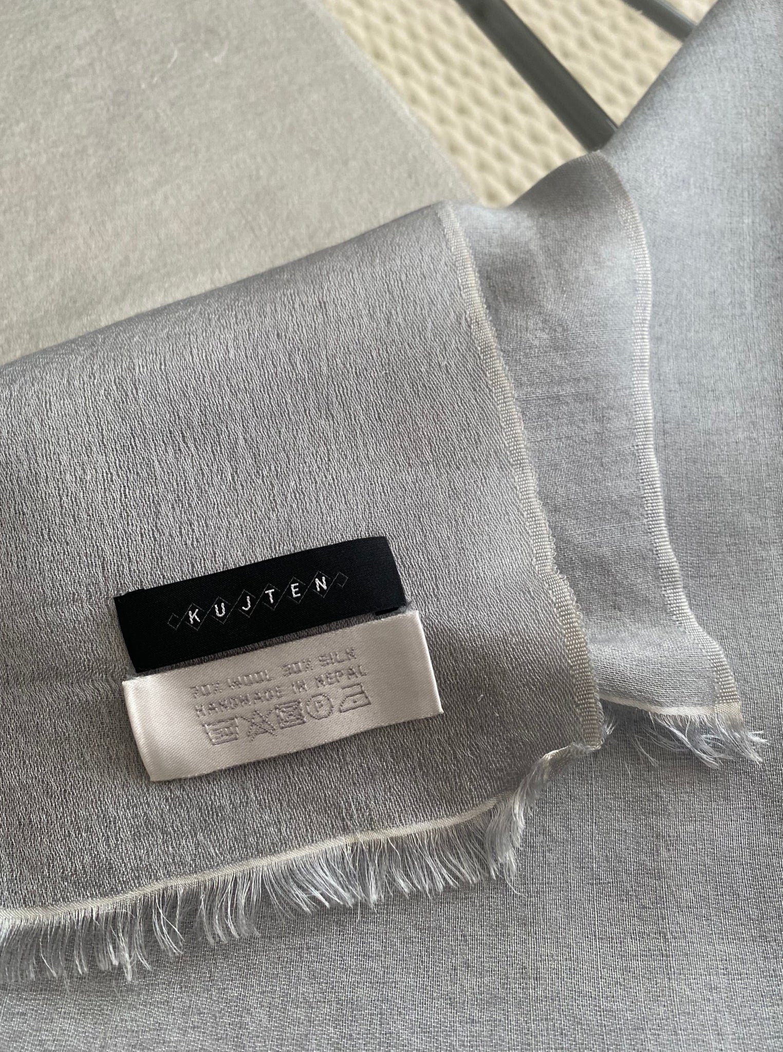 KUJTEN Wool Silk Scarf